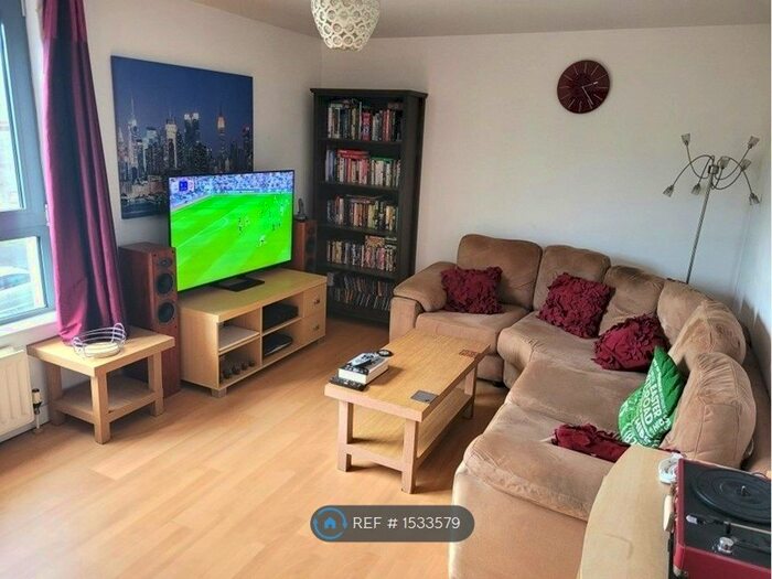 2 Bedroom Flat To Rent In Sandport Way, Edinburgh, EH6