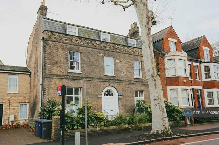 Studio To Rent In Newmarket Road, Cambridge, CB5