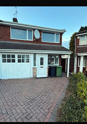 3 Bedroom Semi-Detached House To Rent In Spring Parklands, Dudley, DY1