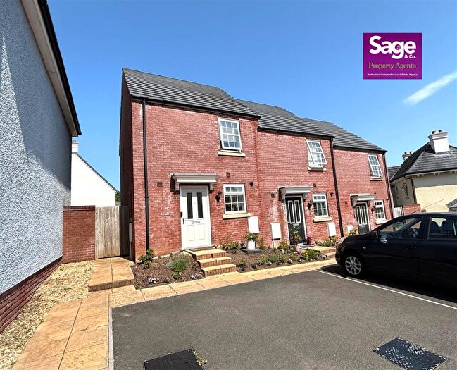 2 Bedroom Terraced House For Sale In Cilgant Ceinwen, Pontrhydyrun, Cwmbran, NP44