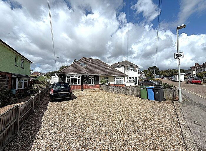 4 Bedroom Semi-detached House For Sale In Devon Road, Oakdale, Poole, BH15