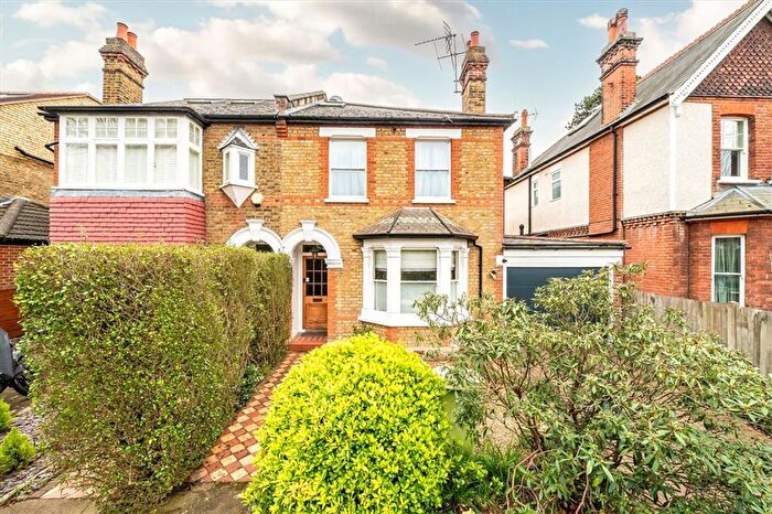 4 Bedroom Property For Sale In Holmesdale Road, Teddington, TW11