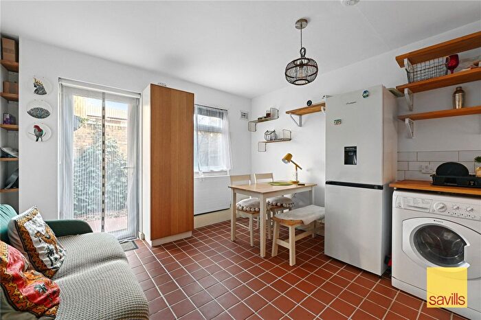 2 Bedroom Flat For Sale In Penang Street, London, E1W