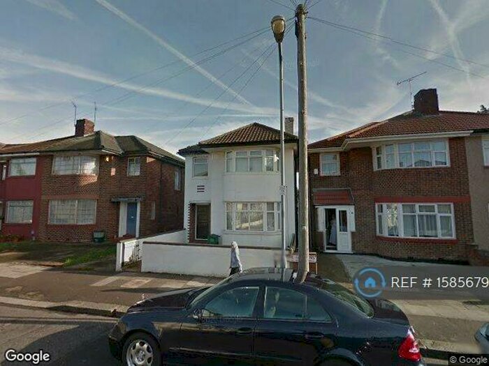 3 Bedroom Detached House To Rent In Forterie Gardens, Ilford, IG3