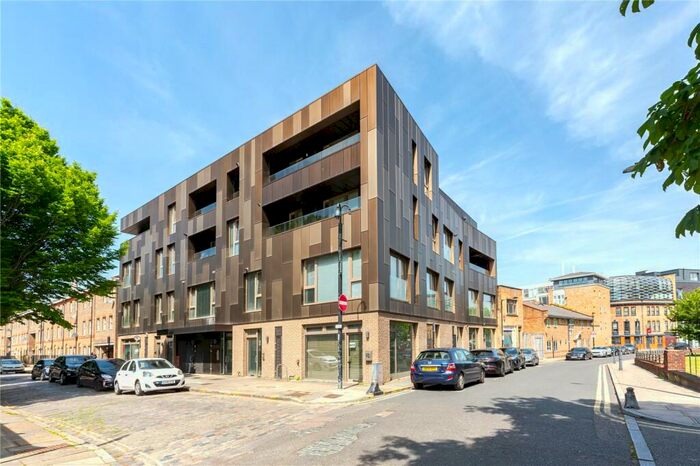 3 Bedroom Apartment To Rent In CityScape Apartments, Heneage Street, Aldgate, London, E1