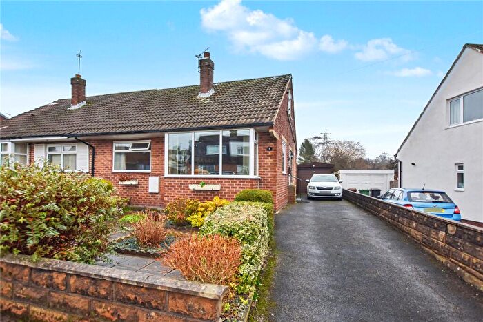 2 Bedroom Semi Detached House For Sale In Chatsworth Fall, Pudsey, West Yorkshire, LS28