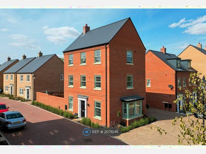 4 Bedroom Detached House To Rent In Gladwin Crescent, Huntingdon, PE28