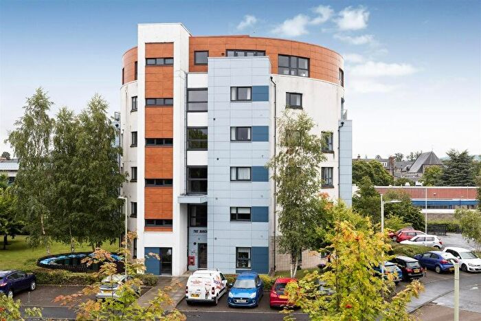 2 Bedroom Flat To Rent In Monart Road Perth, PH1