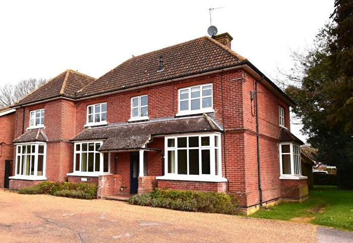 2 Bedroom Flat To Rent In Oxenturn Road, Wye, Ashford, TN25
