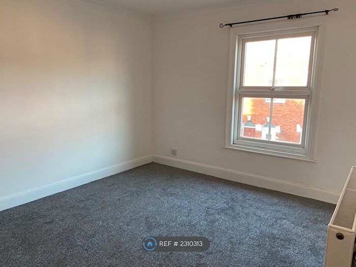 2 Bedroom End Of Terrace House To Rent In Northfield Street, Worcester, WR1