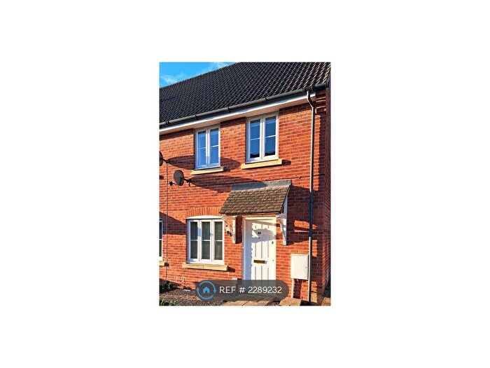 2 Bedroom Terraced House To Rent In Globe Court, Calne, SN11