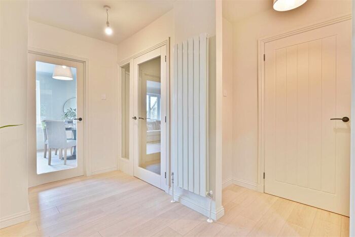 4 Bedroom Detached House For Sale In Carnwath Road, Carluke, ML8