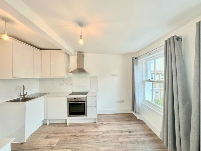1 Bedroom Flat To Rent In Nevern Road, Earls Court, London, SW5
