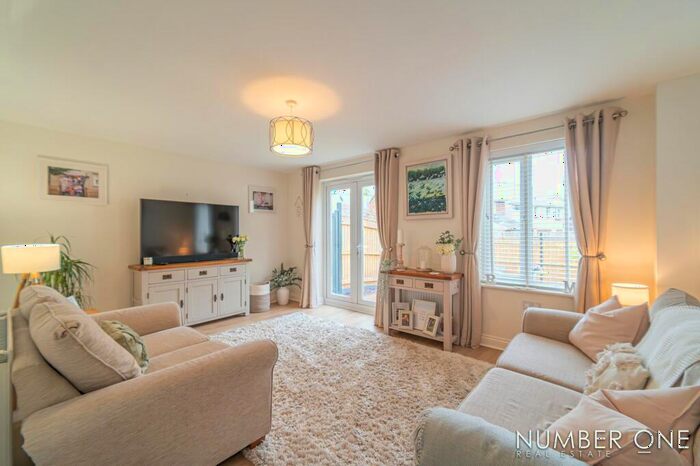 4 Bedroom Detached House For Sale In Roundbush Crescent, Caerwent, NP26