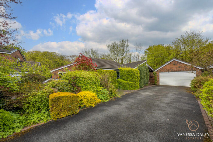 3 Bedroom Bungalow For Sale In Fairways, Preston, PR2