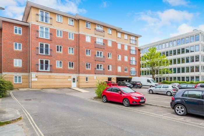 1 Bedroom Apartment To Rent In Cardinal House, GU14