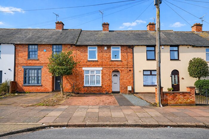 3 Bedroom Terraced House For Sale In Winton Avenue, Leicester, Leicestershire, LE3
