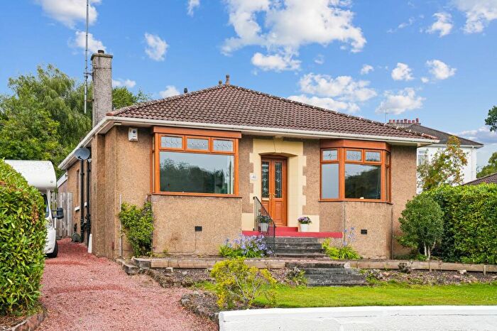 3 Bedroom Detached Bungalow For Sale In Eaglesham Road, Clarkston, G76