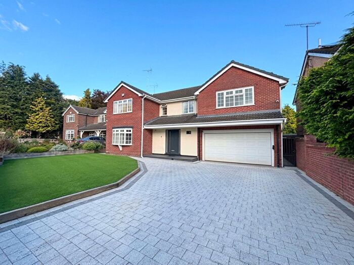 5 Bedroom Detached House For Sale In Drywood Avenue, Worsley, M28