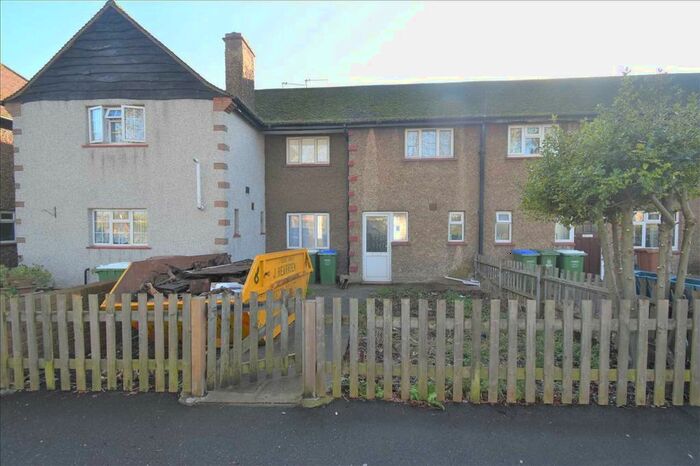 3 Bedroom Property To Rent In Lower Station Road, Crayford, Dartford, DA1