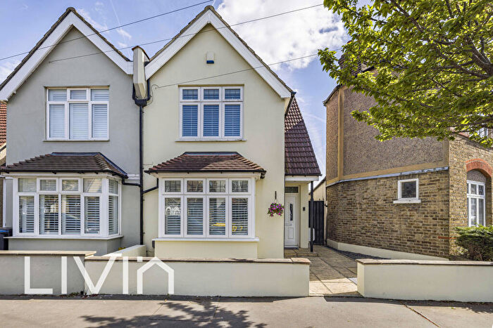 2 Bedroom Semi Detached House For Sale In Woodside Court Road, Addiscombe, CR0