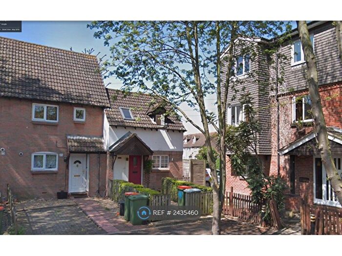 1 Bedroom Terraced House To Rent In Emerald Close, London, E16