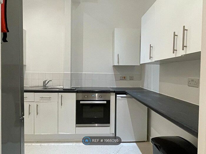 3 Bedroom Semi-Detached House To Rent In Devonshire Road, Hastings, TN34