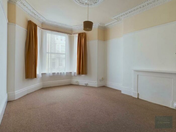 1 Bedroom Flat To Rent In Citadel Road The Hoe, Plymouth, Devon, PL1