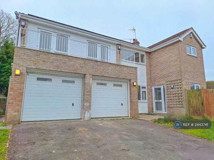 5 Bedroom Detached House To Rent In Rushmoor Grove, Backwell, Bristol, BS48