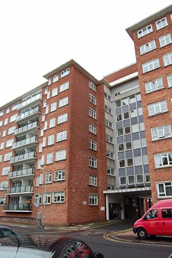 1 Bedroom Flat To Rent In Lord Street, Southport, PR8