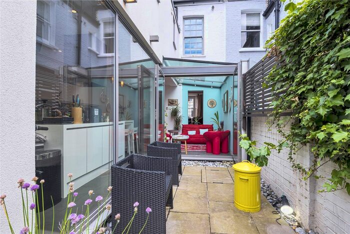 4 Bedroom Terraced House To Rent In Burnthwaite Road, Fulham, London, London, SW6