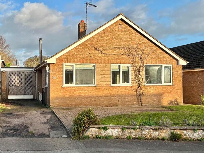 4 Bedroom Detached Bungalow For Sale In Scott Close, Ravensthorpe, Northamptonshire, NN6