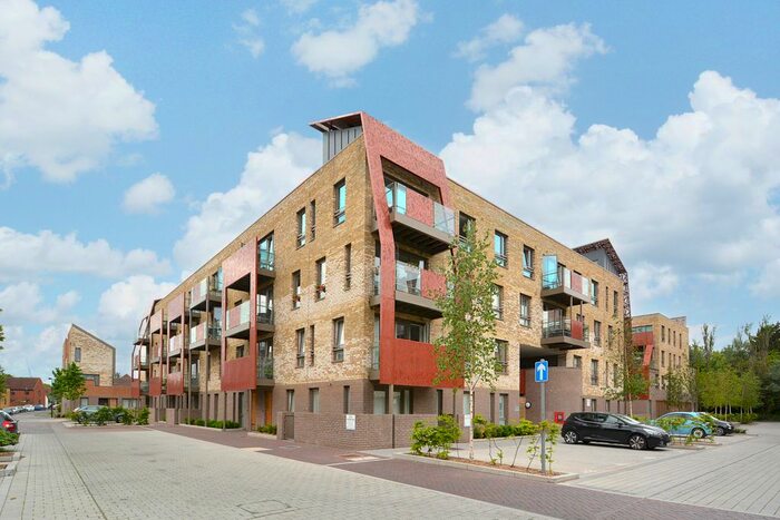 1 Bedroom Flat To Rent In Redwood Park, Canada Water, SE16