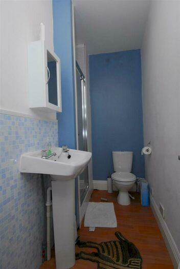 2 Bedroom Apartment To Rent In Prospect Street, Flat, Plymouth, PL4