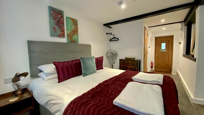 1 Bedroom Flat To Rent In All Bills Included, West Buckland, TA21