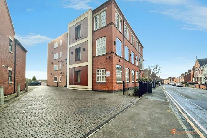 2 Bedroom Flat For Sale In Shilton Road, Barwell, LE9