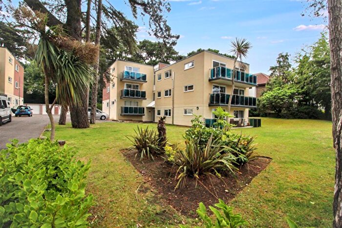 1 Bedroom Flat To Rent In Banks Road, Poole, BH13