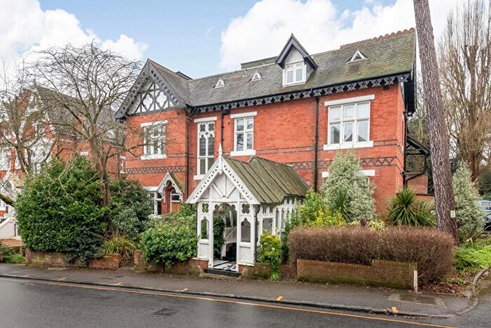 2 Bedroom Apartment For Sale In Crystal Palace Park Road, Sydenham, London, SE26