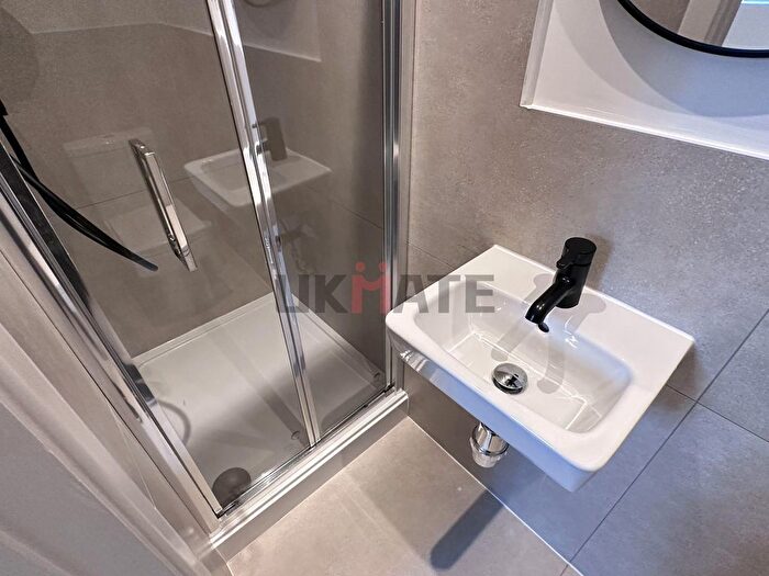 1 Bedroom Property To Rent In Ernest Street, London, E1