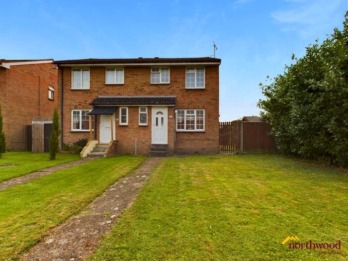 3 Bedroom Semi-Detached House To Rent In Wordsworth Drive, Langney, Eastbourne, BN23