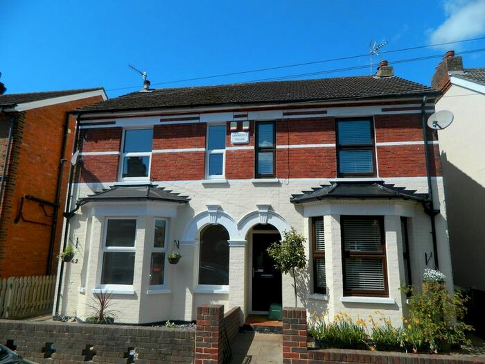 3 Bedroom Semi-Detached House To Rent In Mabledon Road, Tonbridge, TN9