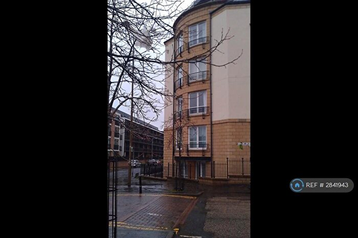 3 Bedroom Flat To Rent In Hopetoun Street, Edinburgh, EH7