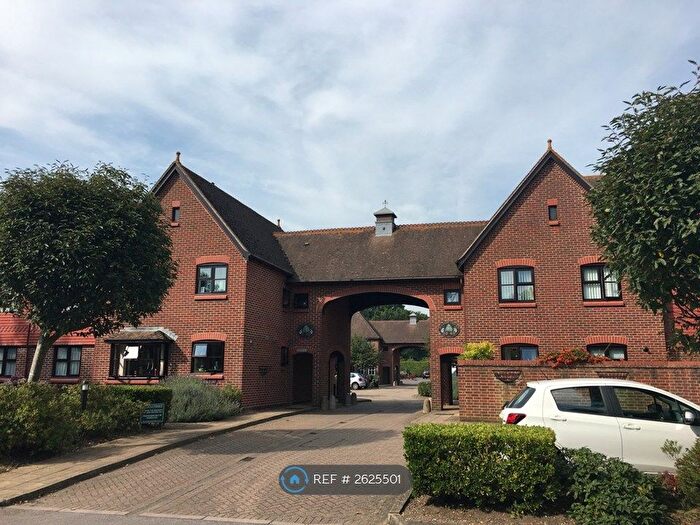2 Bedroom Flat To Rent In Willow Court, Chichester, PO19