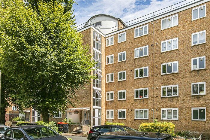 2 Bedroom Flat To Rent In Tildesley Road, Putney, SW15