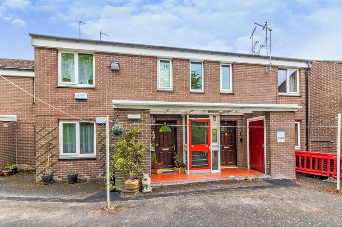 1 Bedroom Flat To Rent In Longley Hall Grove, Sheffield, South Yorkshire, S5