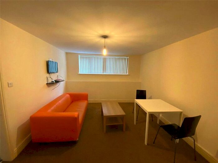 1 Bedroom Apartment To Rent In Wilbraham Court One, Fallowfield, Manchester, M14