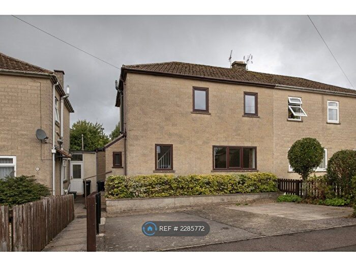 3 Bedroom Semi-Detached House To Rent In Cranmore Place, Bath, BA2