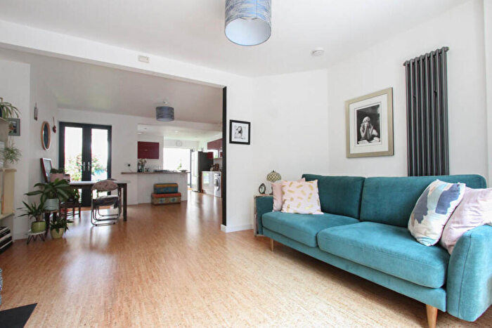 3 Bedroom Terraced House To Rent In Egremont Place, Brighton, BN2