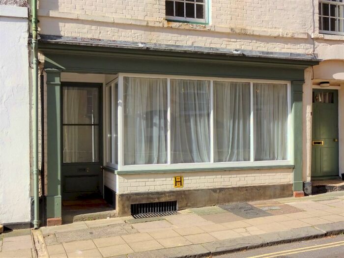 1 Bedroom Flat To Rent In St John's Street, Devizes, SN10