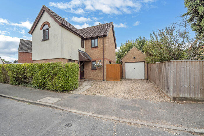 4 Bedroom Detached House For Sale In Barleyfields, Bury St. Edmunds, IP31